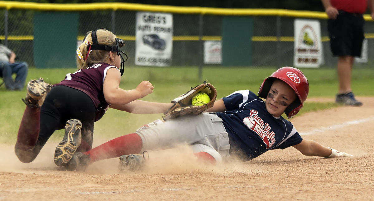 District IV 10U softball: Connecticut Valley beats Lyndon 17-2 to win title